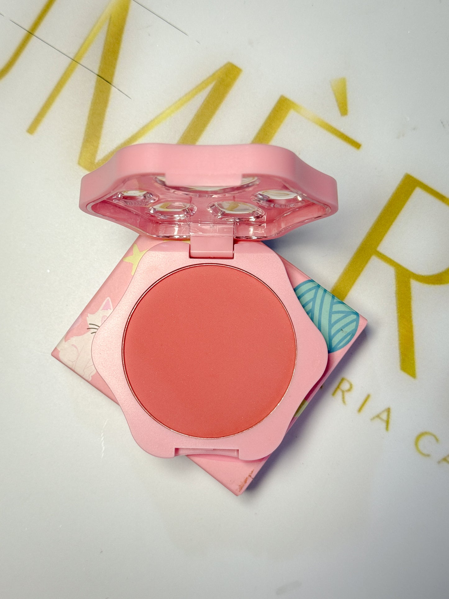 Cat Blush Trendy