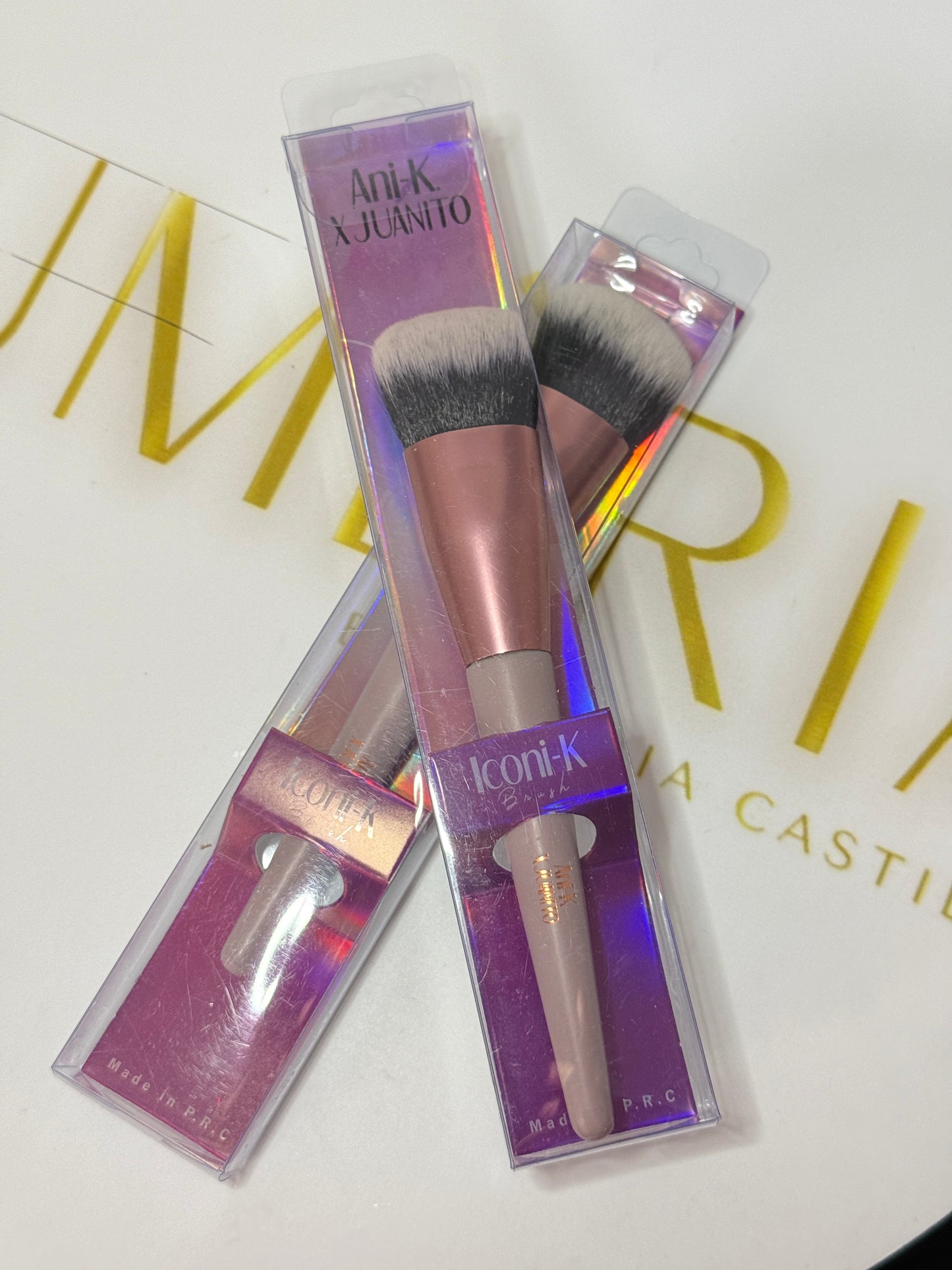 Iconi-K Brush Ani-K X Juanito