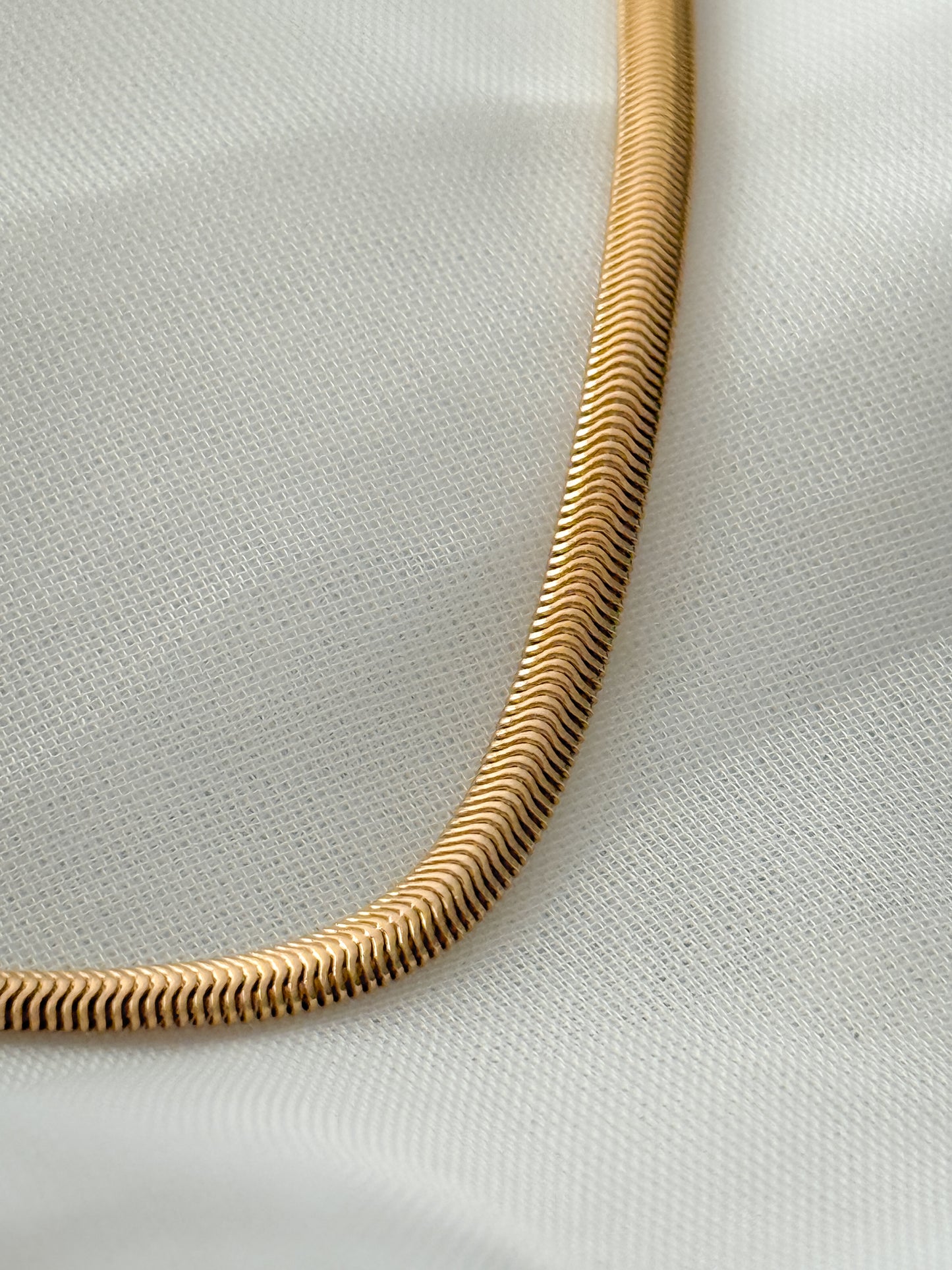 Cadena Serpiente Dorada