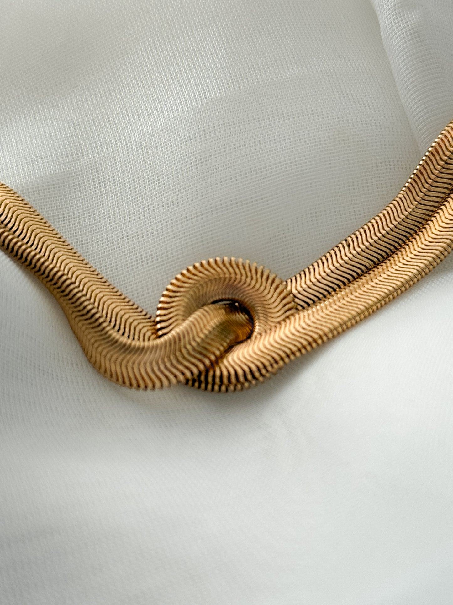 Cadena Nudo - Serpiente Dorada