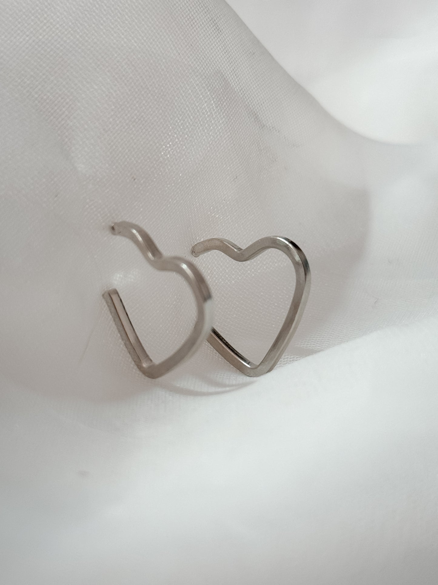 Aretes Corazón Plateados