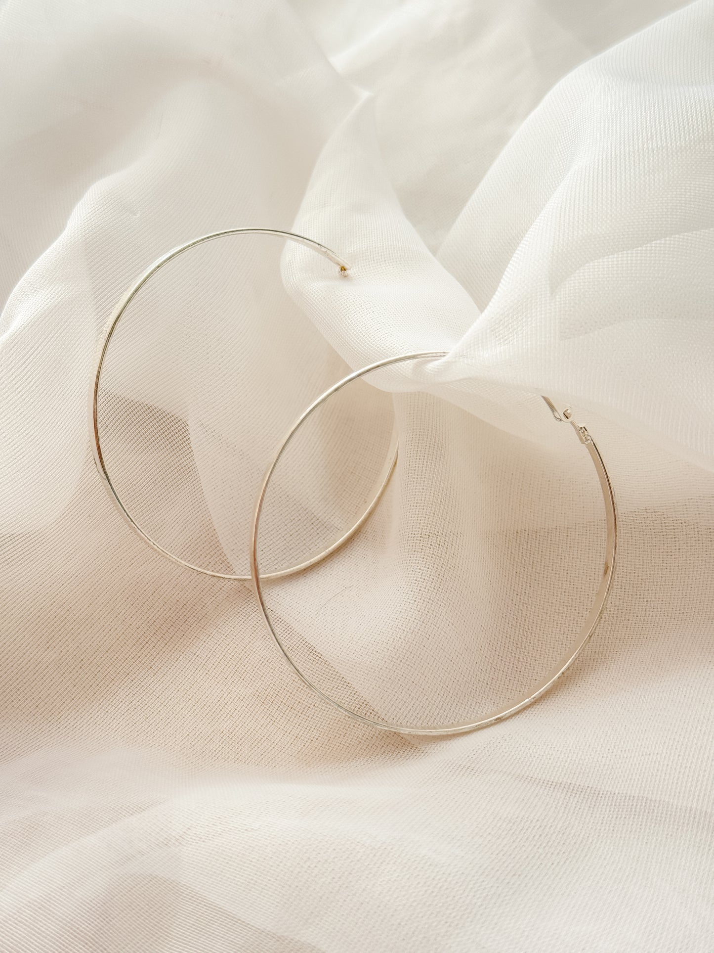 Candongas Plateadas Grandes