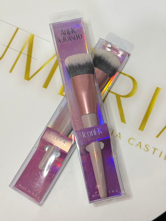 Iconi-K Brush Ani-K X Juanito